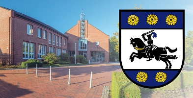 Das Rathaus Harsefeld. Rechts ist das Wappen des Flecken Harsefeld zu sehen.