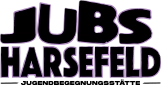JUBS LOGO BLACK PINK Es stehen in schwarz mit pinker Umrandung die Buchstaben J,U,B,S Harsefeld und das Wort Jugendbegegnungsstätte ausgeschrieben. © Samtgemeinde Harsefeld